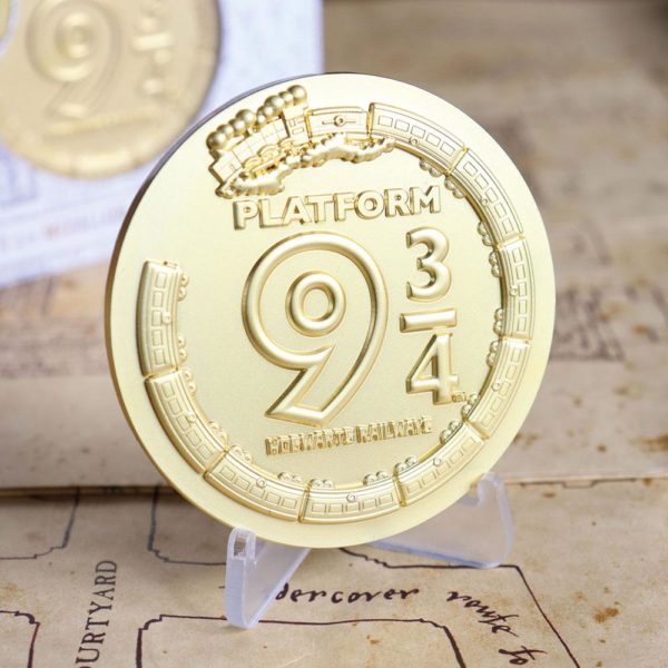 FANATTIK - Harry Potter - Médaillon plaqué Or - Plateform 9 3/4 – Image 4