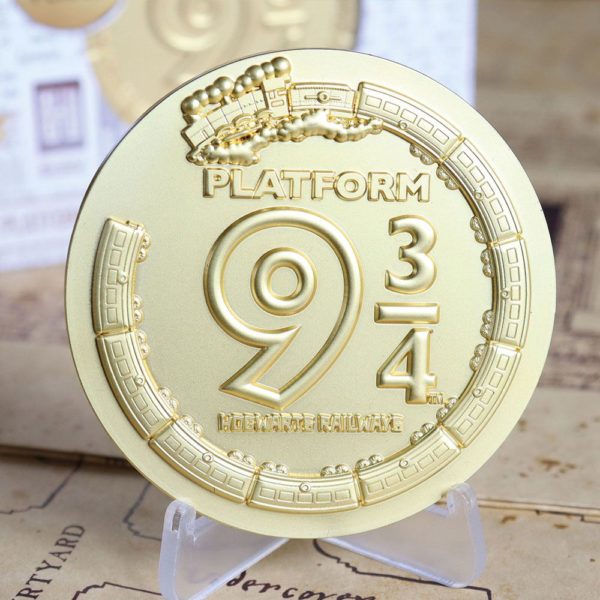 FANATTIK - Harry Potter - Médaillon plaqué Or - Plateform 9 3/4 – Image 3