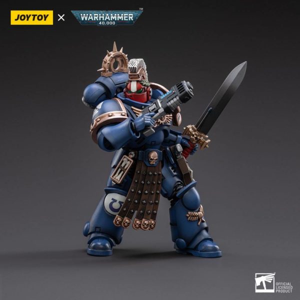 JOYTOY - Warhammer 40K - Ultramarines Veteran Sergeant Icastus 1/18 – Image 3