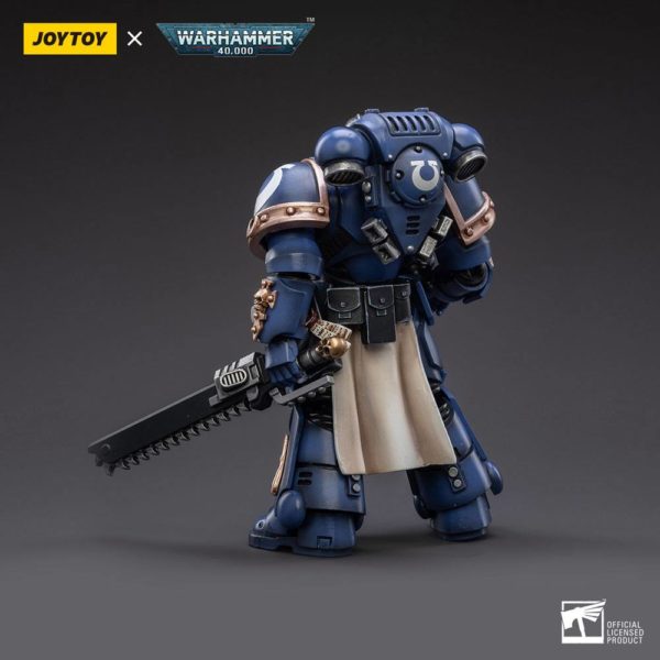 JOYTOY - Warhammer 40K - Ultramarines Primaris Lieutenant Horatius 1/18 – Image 2