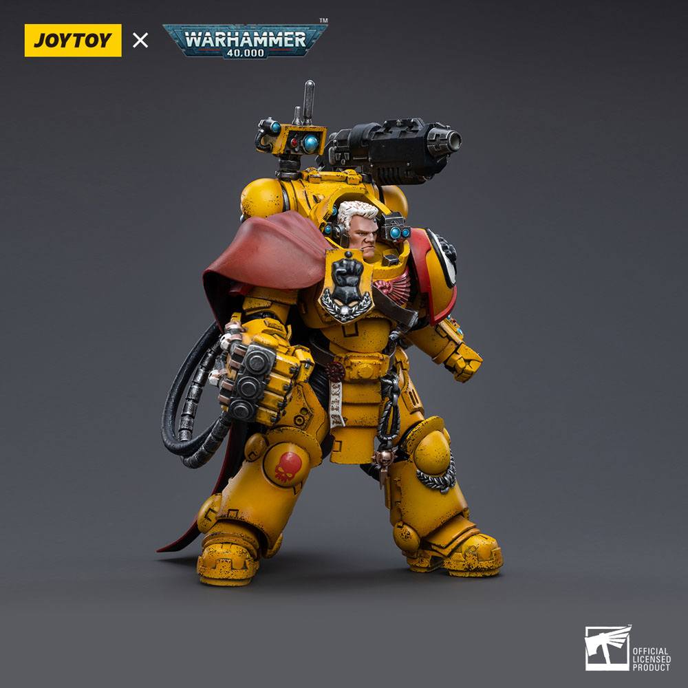 JOYTOY - Warhammer 40K - Imperial Fists Third Captain Tor Garadon 1/18 – Image 4